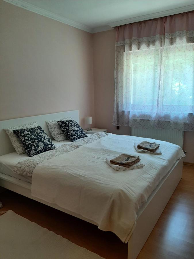 Villa Csilla Elegant House Erd Exterior photo